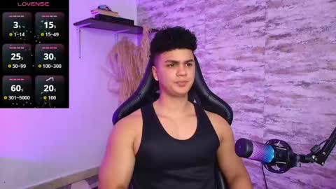 Snapshot of edward__clarck chatting on October 19, 5:45 am EDWARD CLARCK online show from October 19, 5:45 am