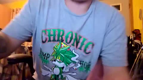 Snapshot of edwardaims_2please chatting on October 23, 2:35 am edwardaims_2please online show from October 23, 2:35 am