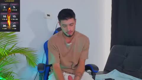 Edward Ross online show from October 25, 9:04 pm