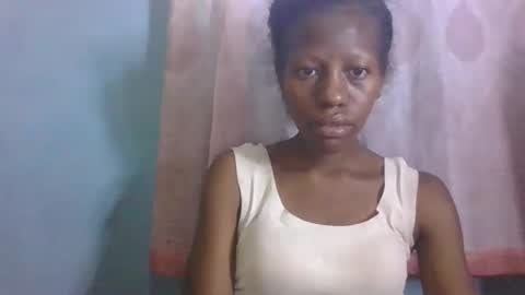 edwige770943 online show from April 1, 3:40 am