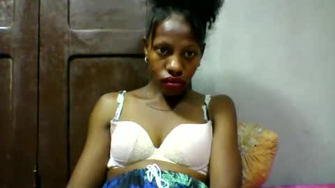 edwige770943 online show from May 12, 4:16 pm