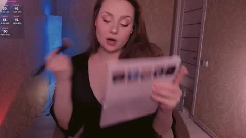 eesmaaarr online show from September 19, 11:51 pm