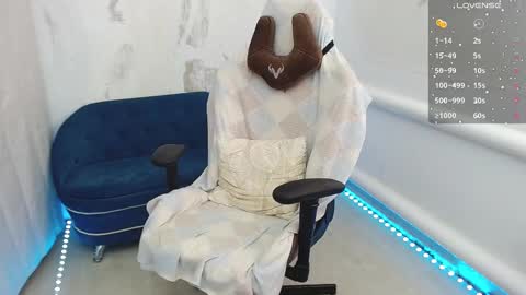 Snapshot of eesprit chatting on February 11, 6:19 am Daniel and Alex online show from February 11, 6:19 am