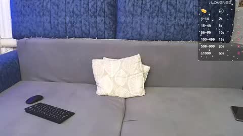 Snapshot of eesprit chatting on March 9, 7:59 pm Daniel and Alex online show from March 9, 7:59 pm