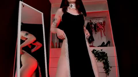 Mistress Effie online show from May 22, 3:30 pm