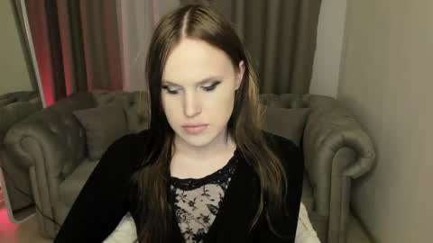 Effie Mur online show from April 18, 8:53 pm