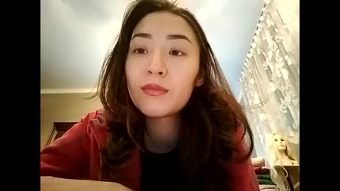 Effy online show from January 19, 1:44 pm