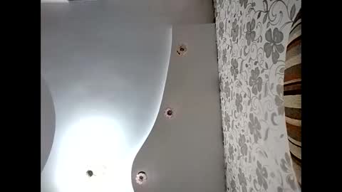 Effy online show from January 13, 5:55 pm