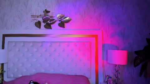 effy_kesster online show from June 20, 2:12 pm