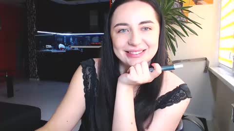 Effy online show from January 22, 11:45 am