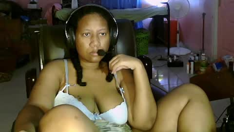 Eirondra Valeen online show from April 4, 7:37 am