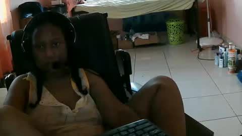 Eirondra Valeen online show from December 4, 10:26 am