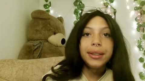 Snapshot of eiviiy1609 chatting on October 9, 2:44 pm eiviiy1609 online show from October 9, 2:44 pm
