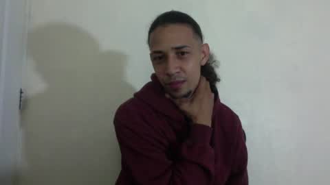 Instagram BelowAbajo online show from April 5, 2:30 am