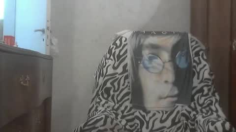 el_principe_veryhot online show from March 6, 7:03 am