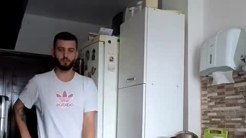 Snapshot of elchapoguzman95 chatting on October 7, 10:22 am elchapoguzman95 online show from October 7, 10:22 am