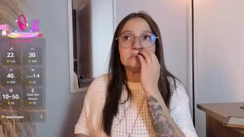 Elecktra online show from March 6, 7:57 pm