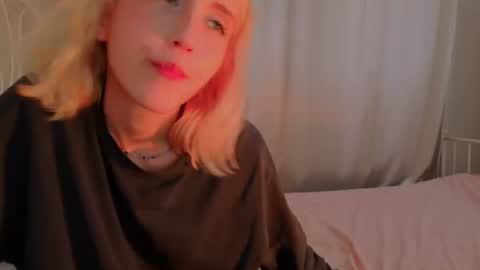 Elen  online show from July 12, 9:01 am