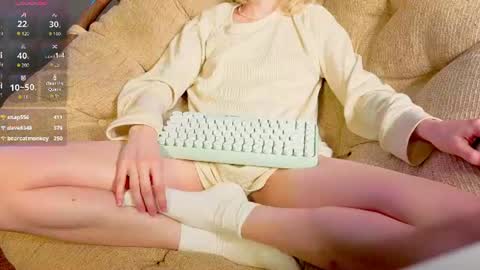 Elen  online show from June 21, 5:30 pm