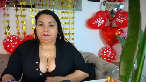 elenna_boobs_ online show from September 10, 6:47 am
