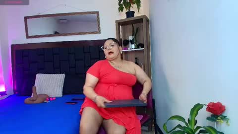 elenna_boobs_ online show from March 24, 2:50 am
