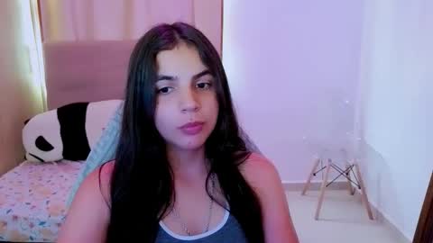 agnes online show from May 10, 9:10 pm