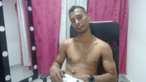 elherrero2024 online show from December 6, 8:34 pm