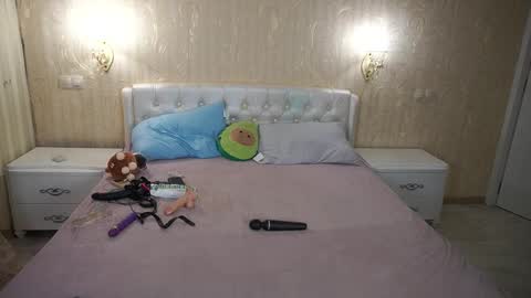 Luna online show from March 17, 3:39 pm