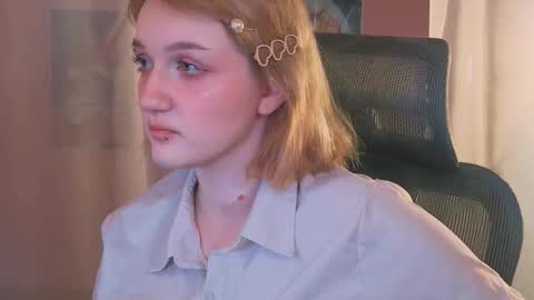 Ellie online show from February 8, 5:33 am