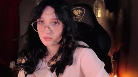 Ellie online show from September 16, 8:34 pm