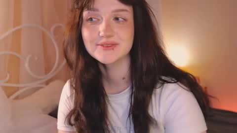 Ellie online show from October 8, 5:24 am