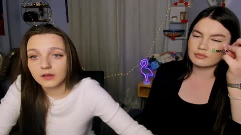 Elin online show from May 8, 1:50 pm