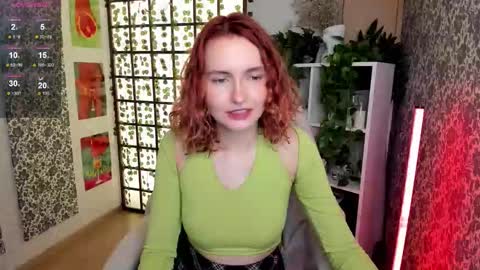 Snapshot of elis_cherry chatting on September 9, 1:49 am Elis  online show from September 9, 1:49 am