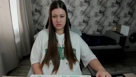 Aletta Oushen online show from April 15, 4:27 am