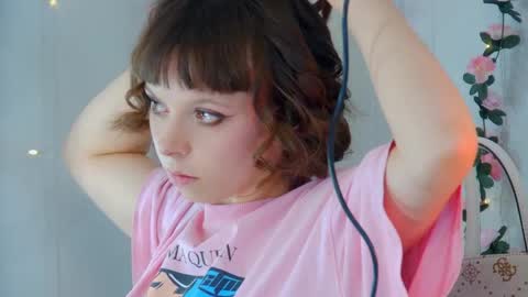 ElisabethDavis online show from May 30, 6:17 pm