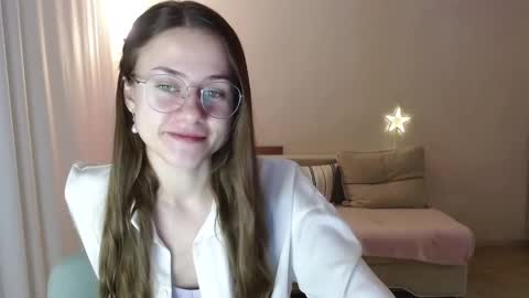 Elis online show from December 23, 6:26 pm