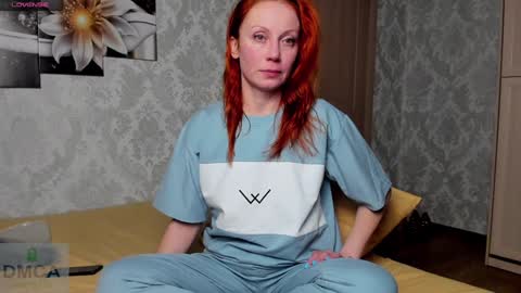 Elise online show from January 5, 7:49 pm