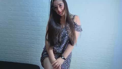 elisvega online show from February 17, 7:24 pm