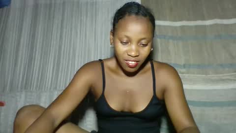 elita12010 online show from April 12, 11:58 am