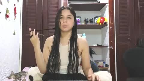 Snapshot of elizabeth_evanz chatting on February 11, 12:28 am elizabeth online show from February 11, 12:28 am