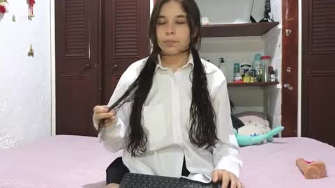 Snapshot of elizabeth_evanz chatting on February 16, 11:26 pm elizabeth online show from February 16, 11:26 pm