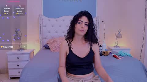 Elizabeth  online show from April 9, 9:31 pm