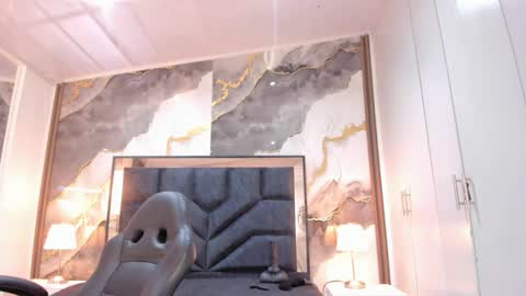 Elizabeth Rodrguez  online show from March 4, 11:51 am