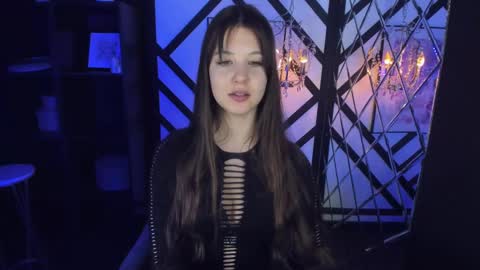 Eliza online show from February 14, 5:25 pm