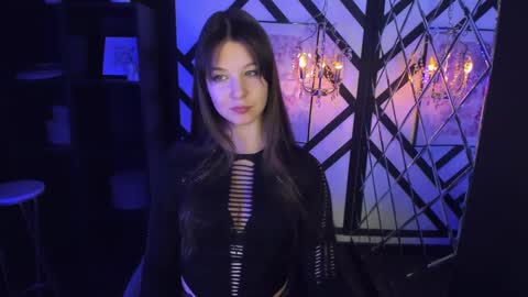 Eliza online show from February 14, 1:40 pm