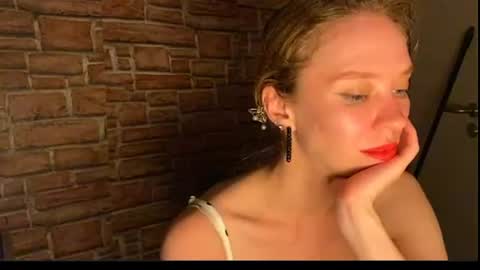 Eliza online show from July 15, 6:45 pm