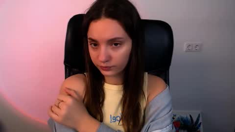 elizsun online show from November 26, 8:55 am