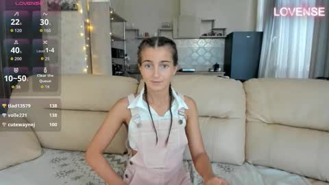 Eliz                               online show from September 8, 3:00 pm