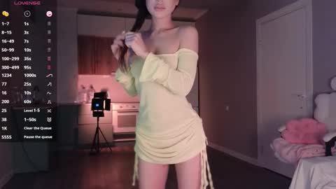 Lee online show from September 24, 2:29 am