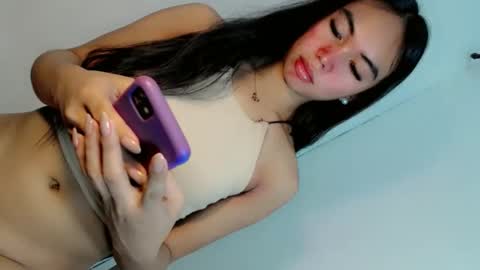 ella_walkerxxx online show from May 23, 3:57 am